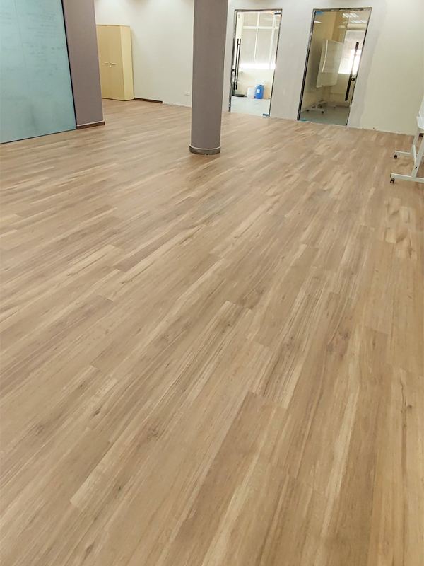 Click Interlocking Floor Spc